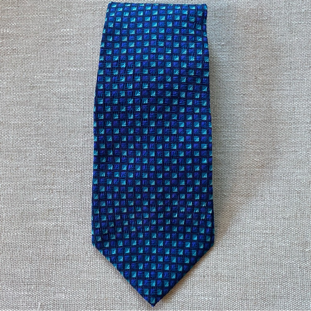 Geoffrey Beene Necktie Men’s 100% Silk Blue Green Geometric Made In USA 4”